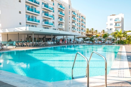 Kapetanios Bay Hotel - Protaras
