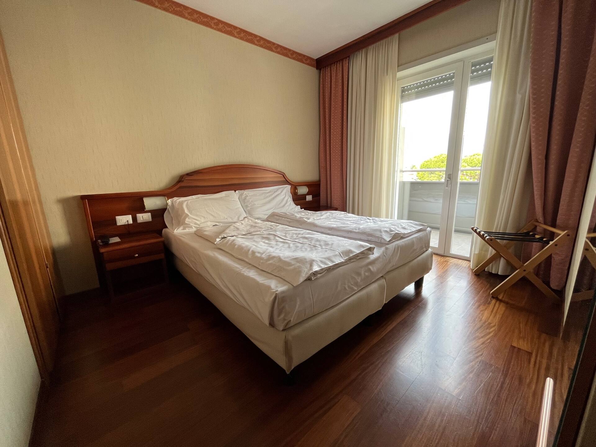 <p>yhden hengen huone</p>