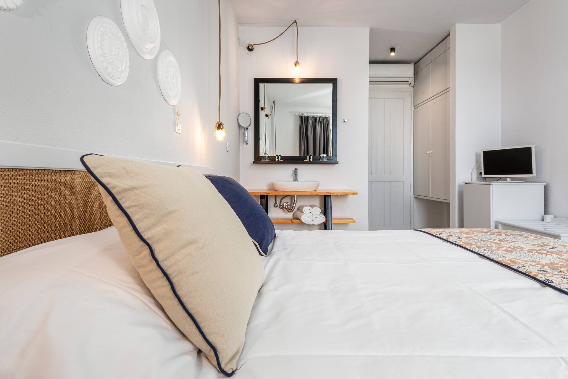 <p>Elegant-huone</p>