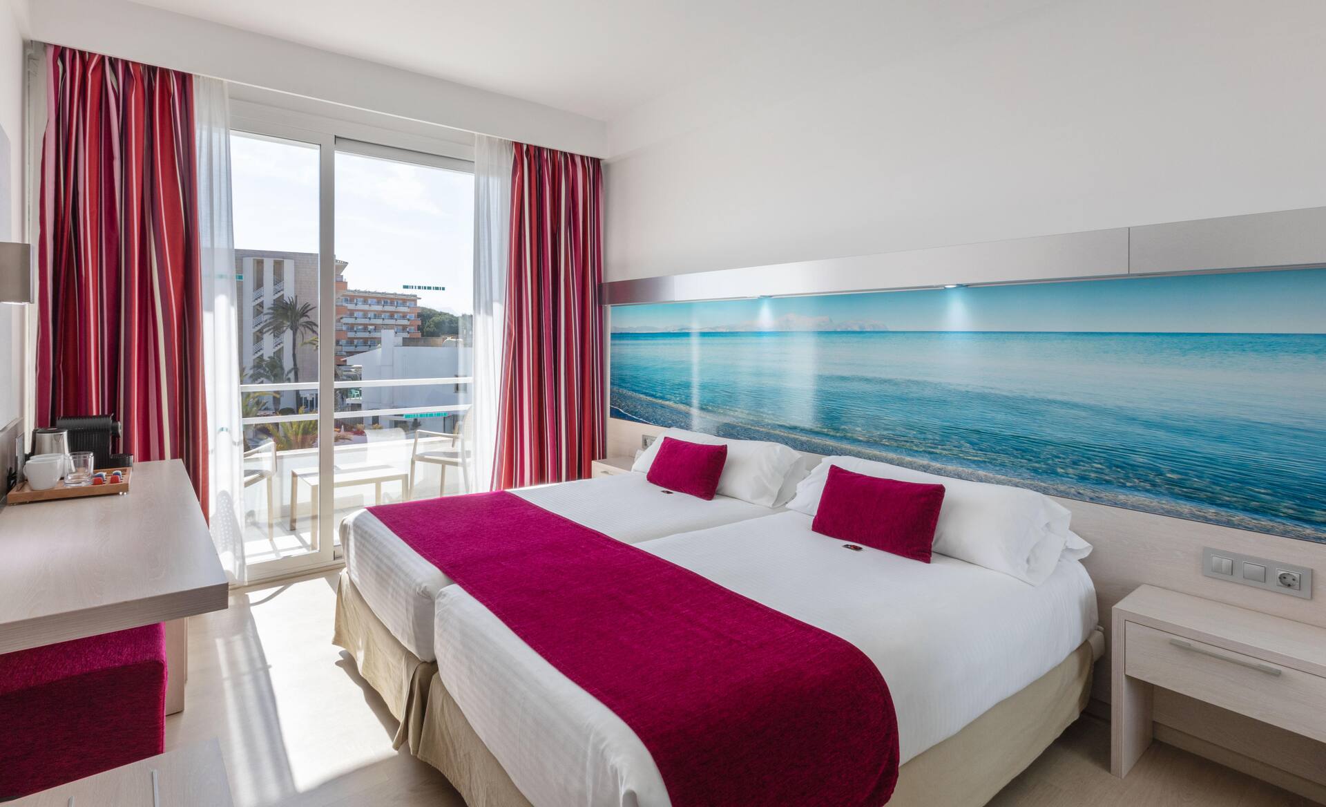 <p>kahden hengen huone</p>