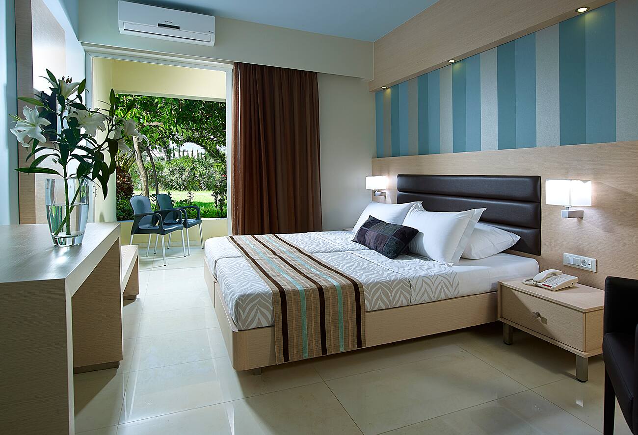 <p>Superior-huone</p>