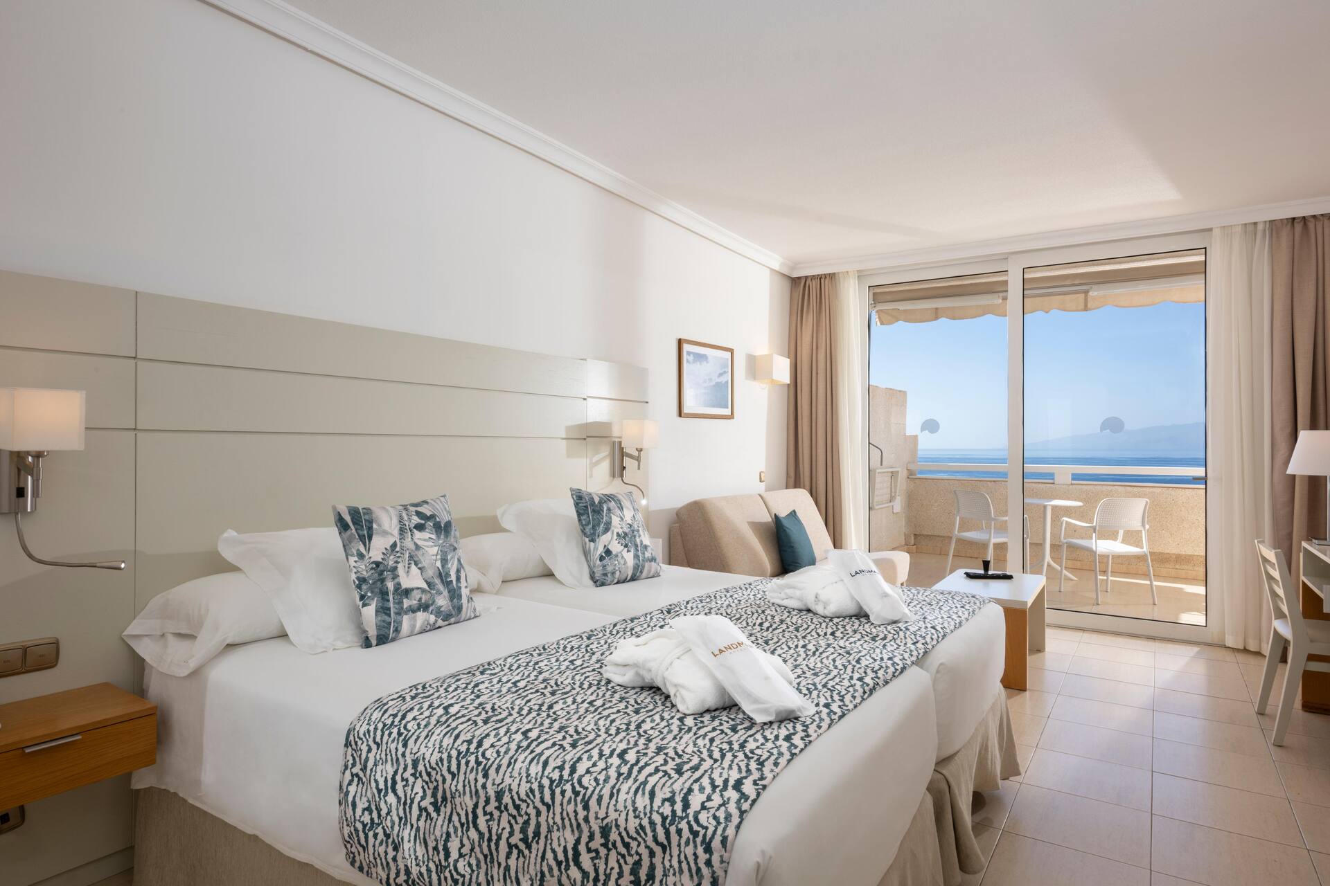 <p>Deluxe Platinum -huone</p>