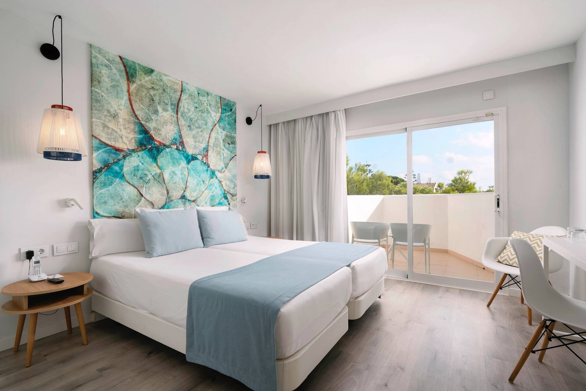 <p>kahden hengen huone</p>