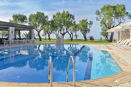 Lito Beach, Gerani