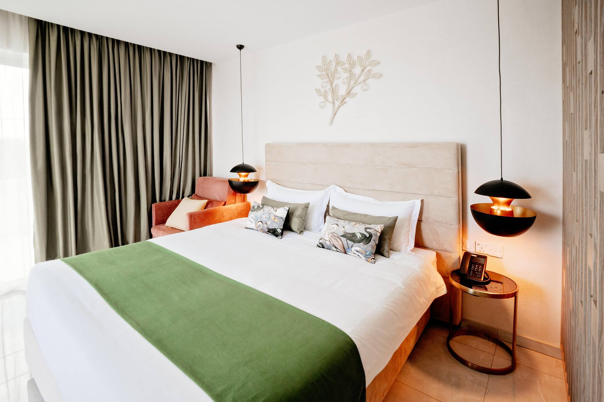 <p>Superior-huone</p>