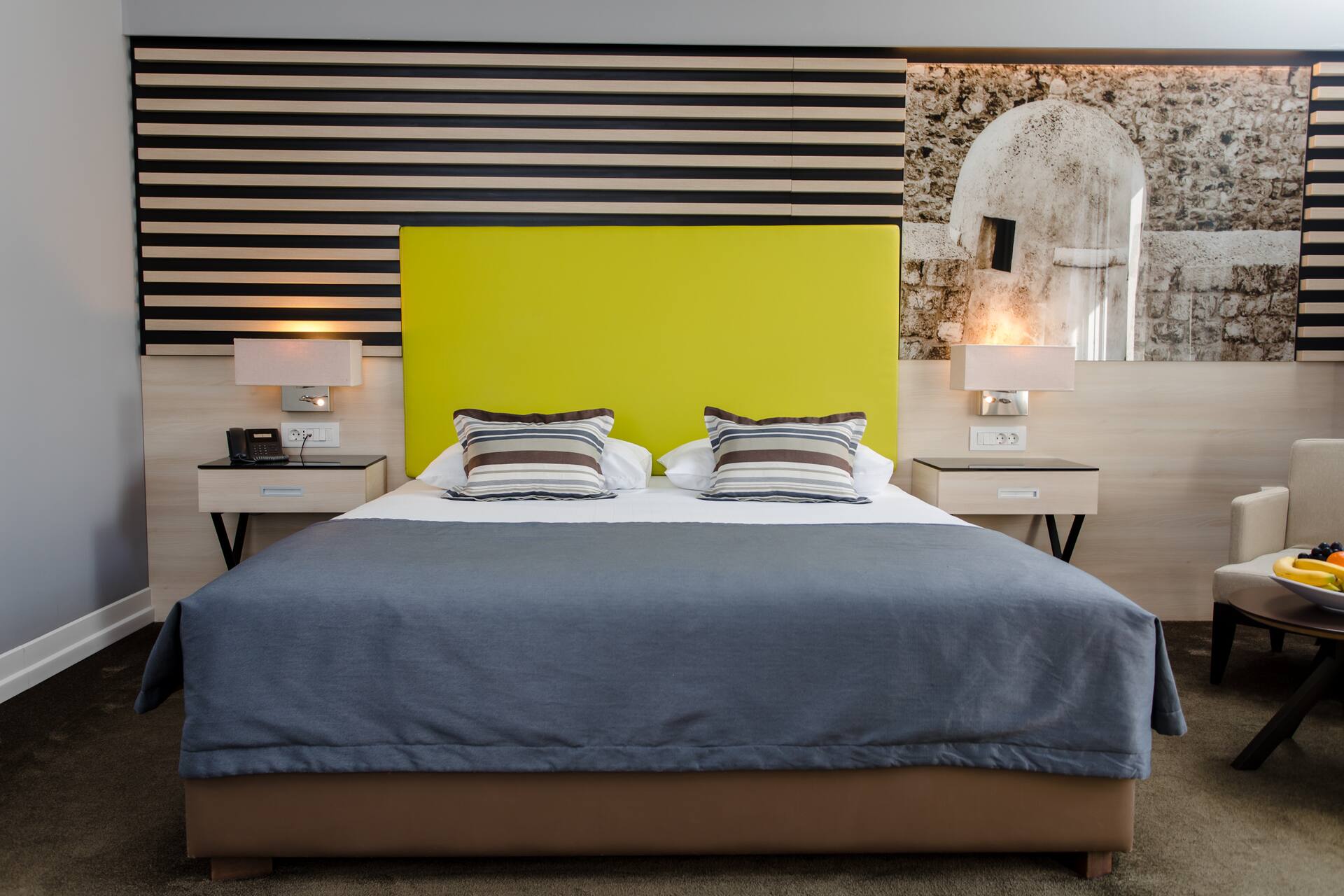 <p>Superior-huone</p>