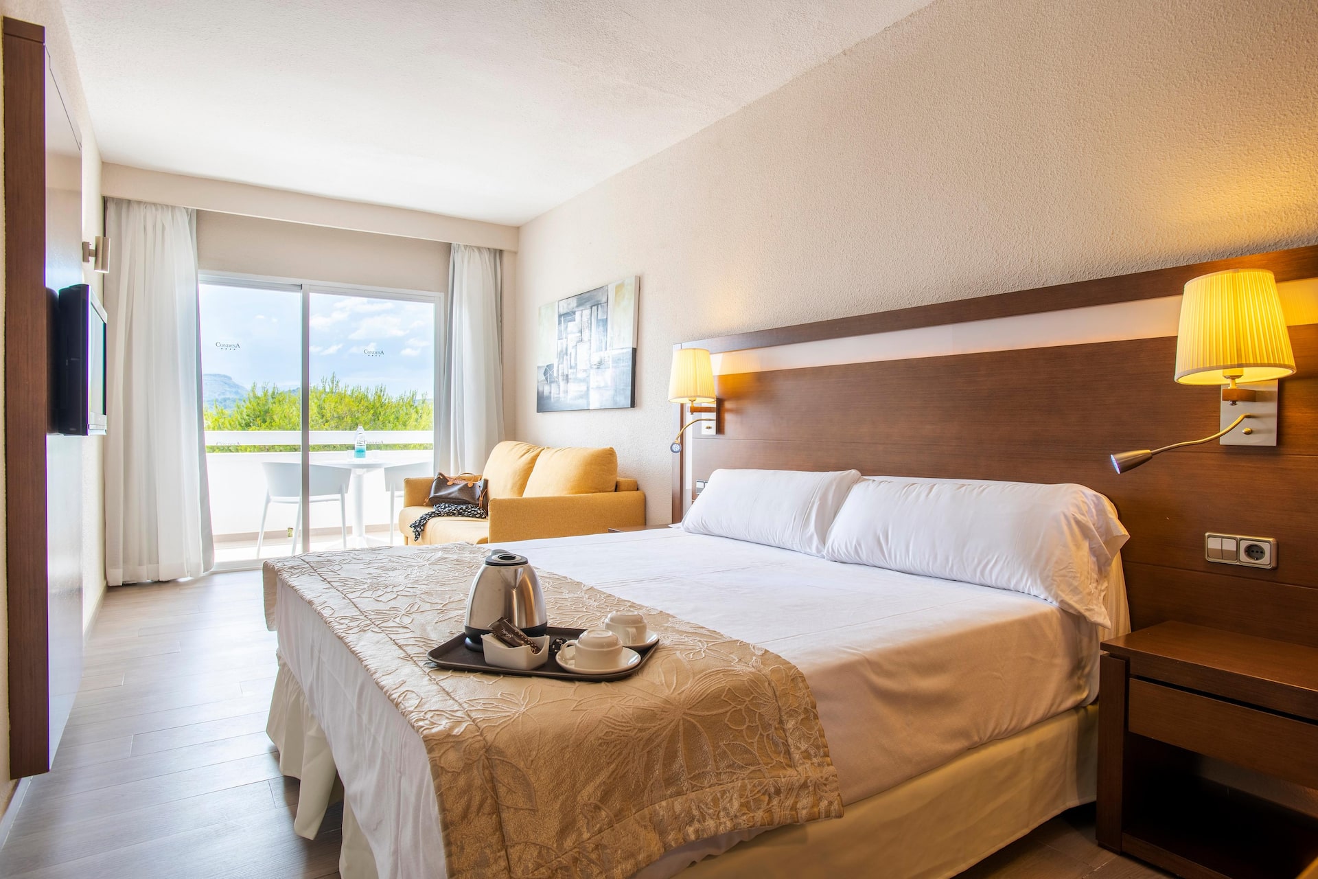 <p>juniorsviitti</p>