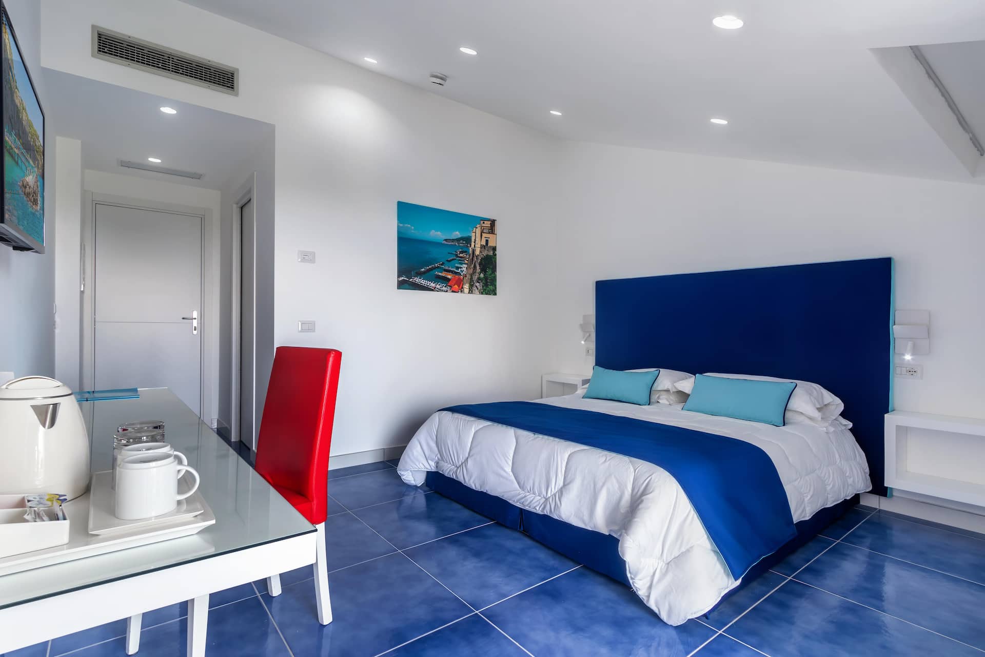 <p>Superior-huone</p>