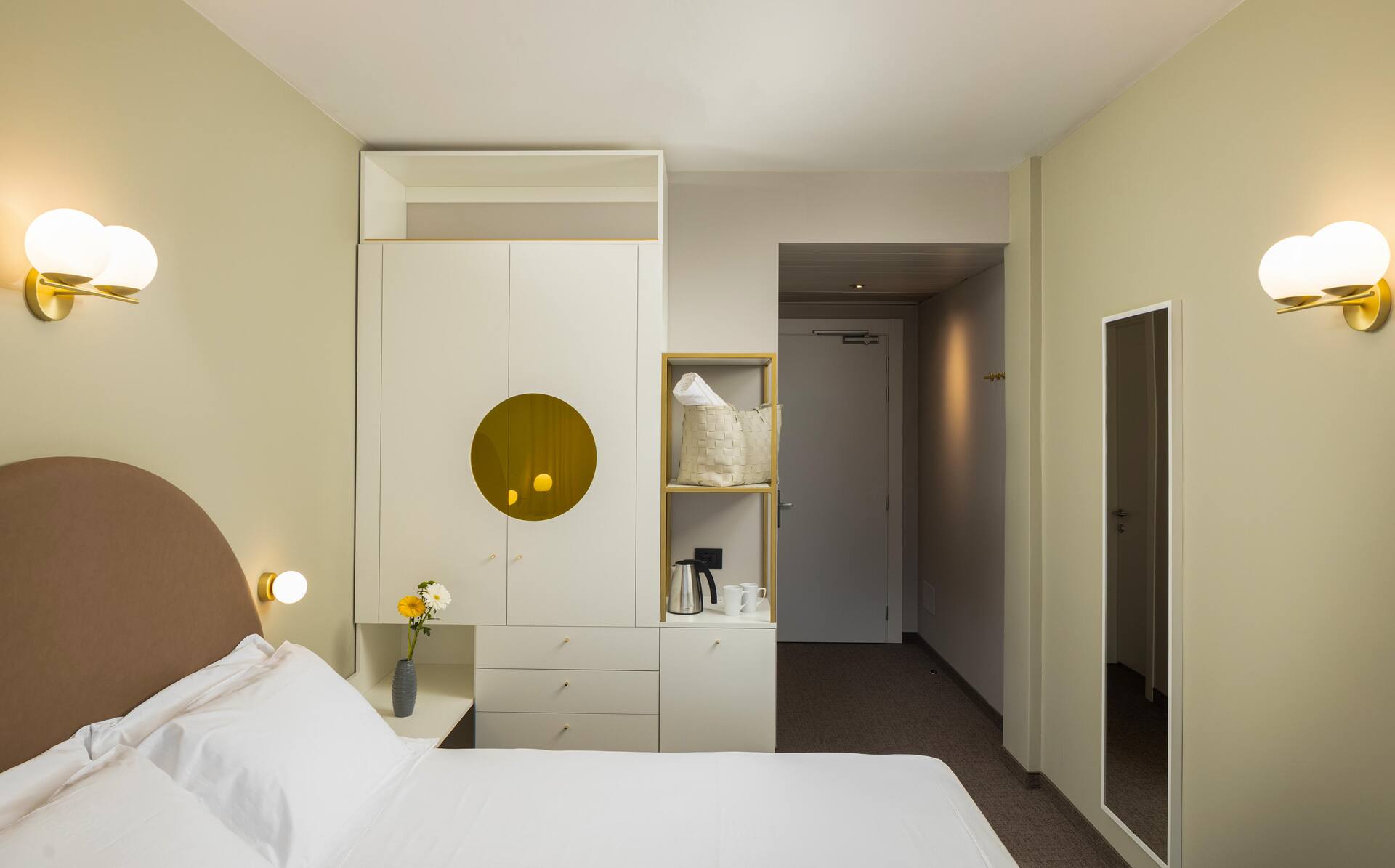 <p>Comfort-huone, parveke</p>