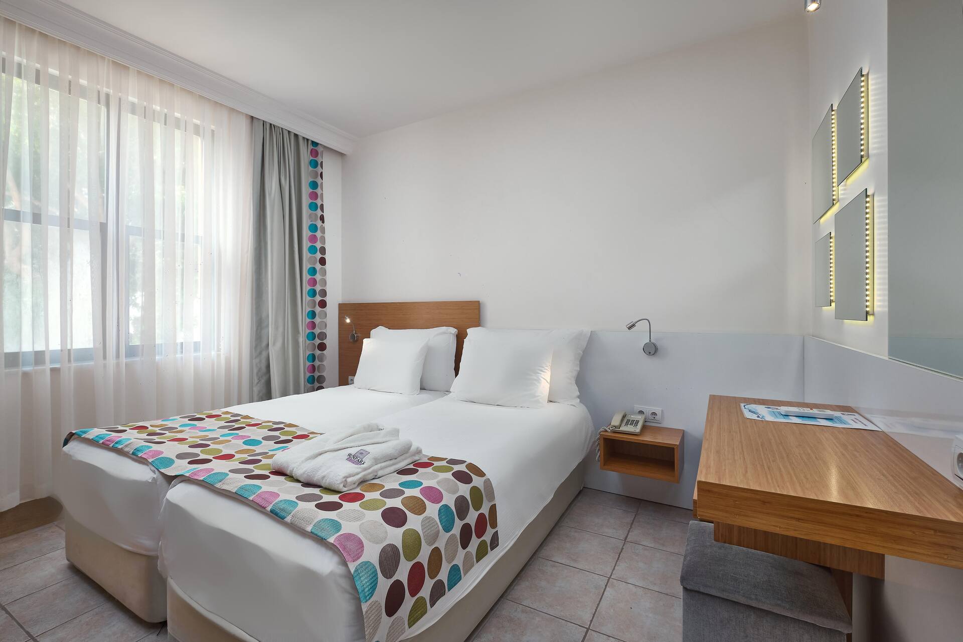 <p>Perhe-huoneisto, kaksi makuuhuonetta</p>