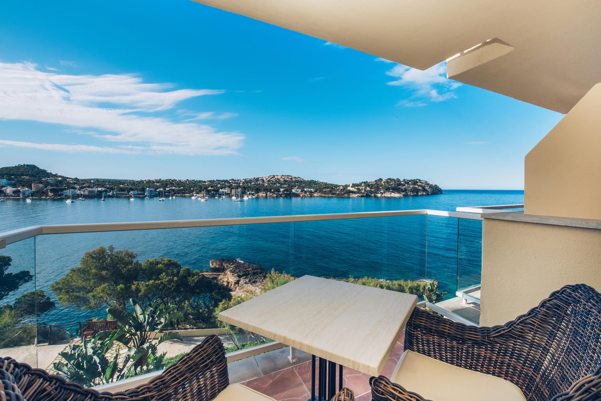 <p>Star Prestige -juniorsviitti/-sviitti, parveke ja merinäköala</p>