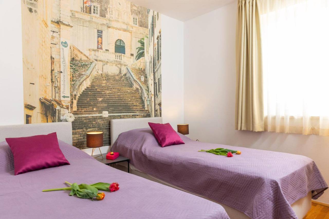 <p>Huoneisto, kaksi makuuhuonetta</p>