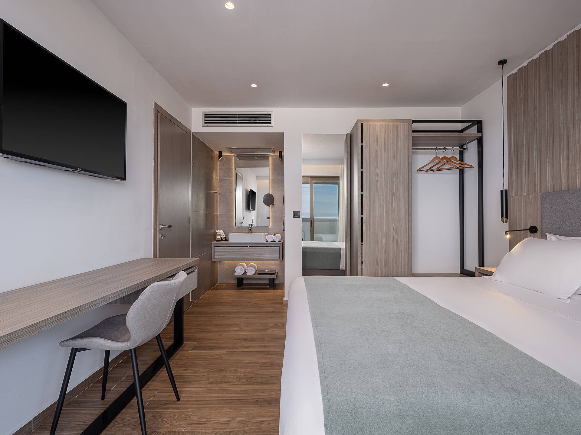 <p>Executive-sviitti, parveke, oma uima-allas</p>