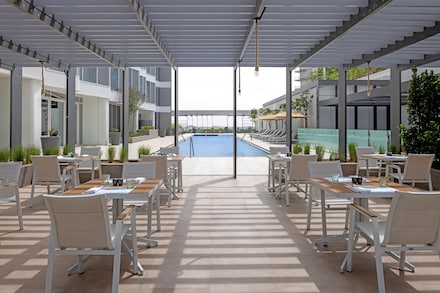 Holiday Inn & Suites Business Bay