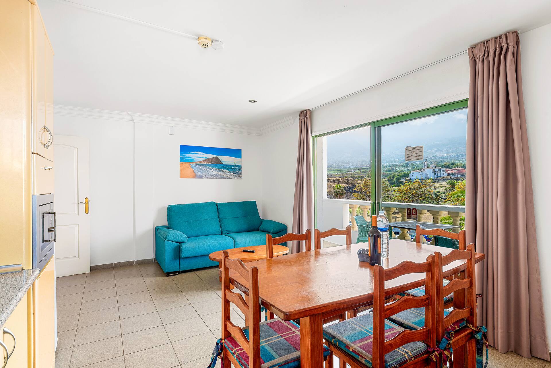 <p>huoneisto, kaksi makuuhuonetta</p>