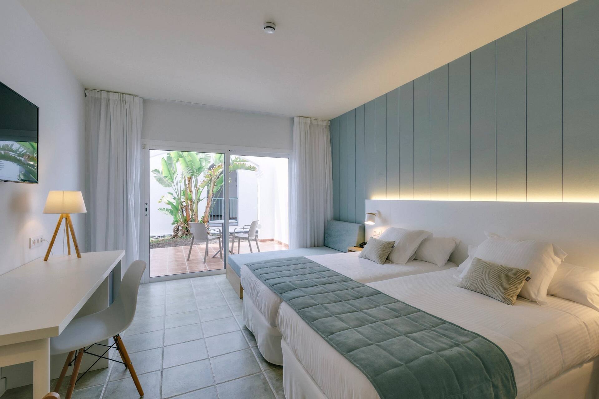 <p>Kahden hengen huone</p>