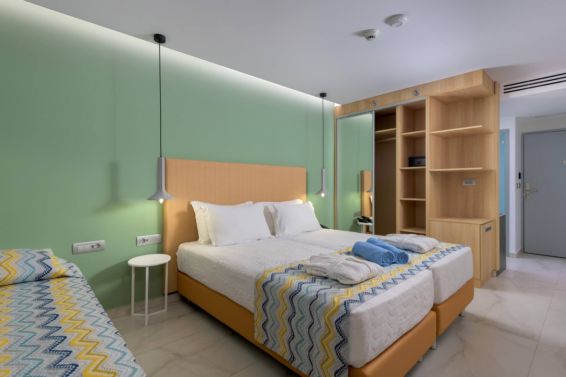 <p>Superior--huone/Superior Twin -huone</p>