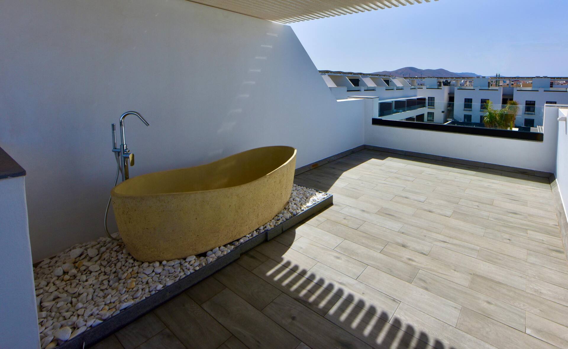 <p>Superior-kaksio, kattoterassi</p>