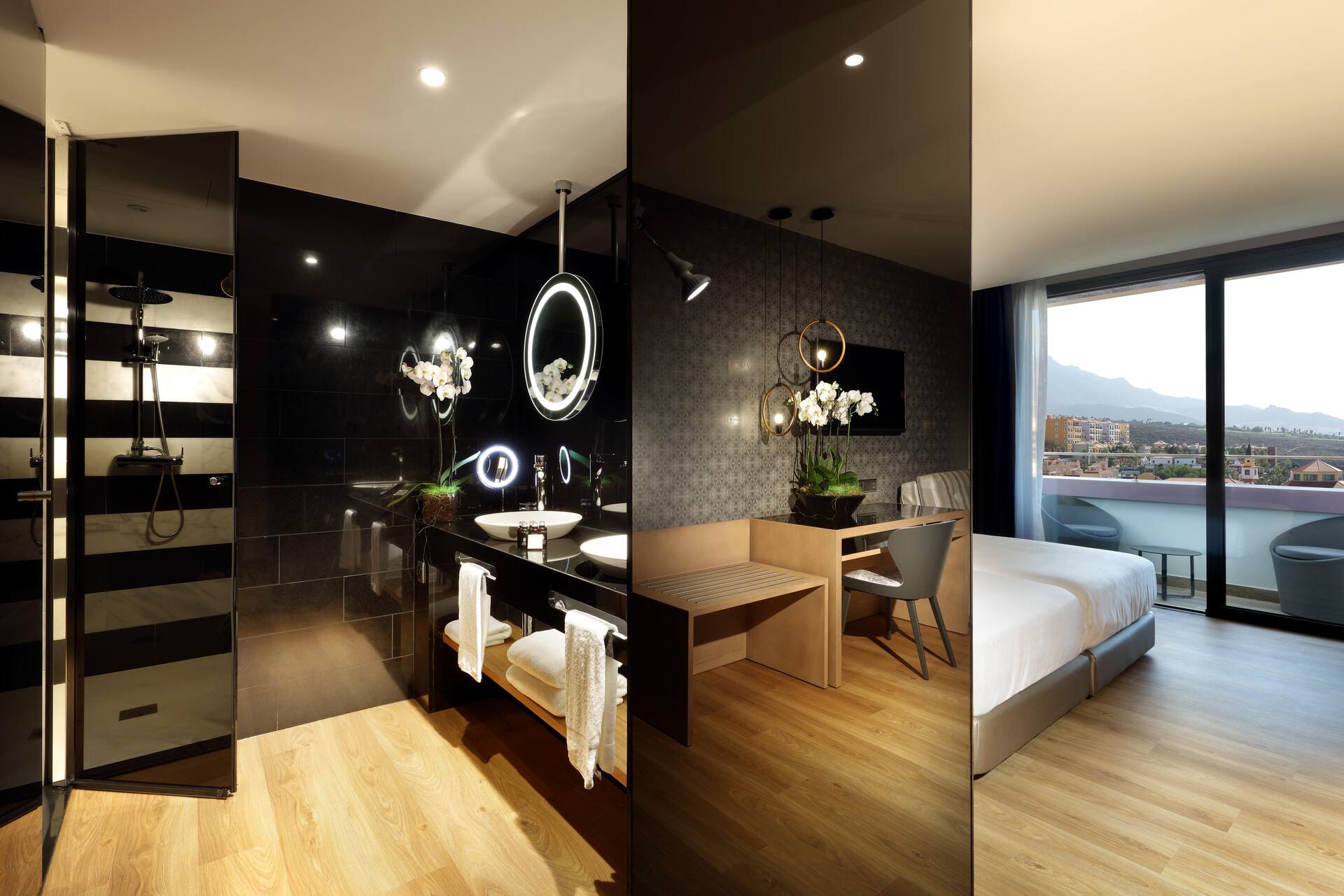 <p>Deluxe Silver -huone</p>