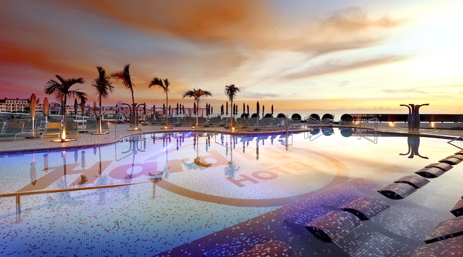 Hard Rock Hotel Tenerife 11