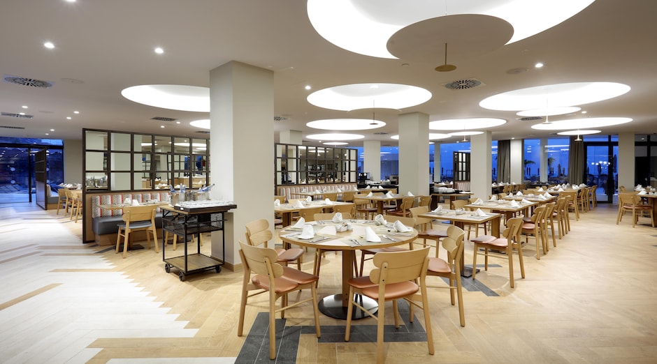 Hard Rock Hotel Tenerife 13