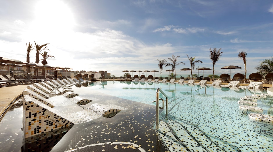 Hard Rock Hotel Tenerife 3