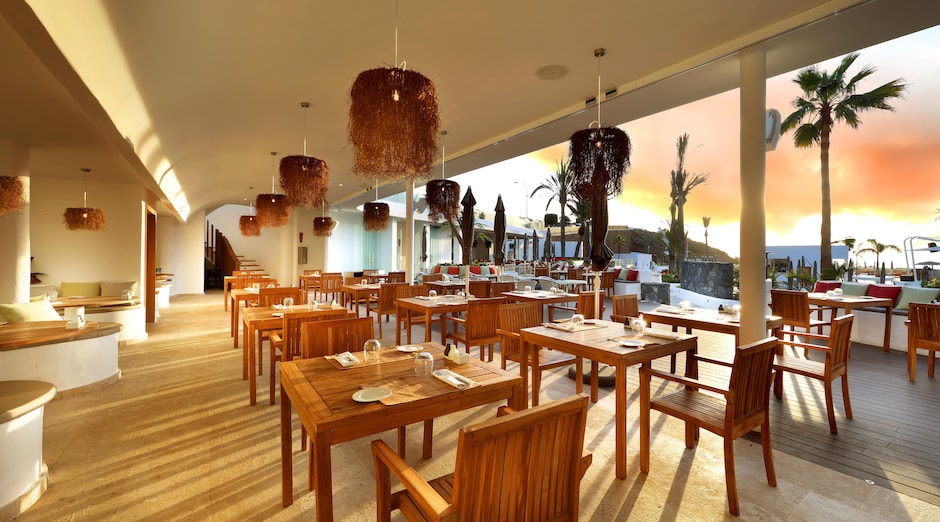 Hard Rock Hotel Tenerife 19