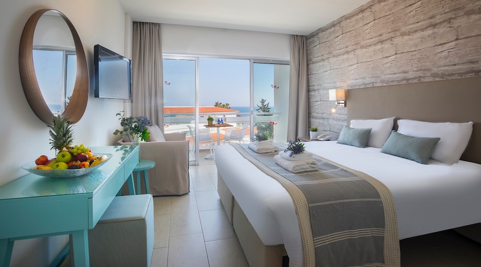 Leonardo Plaza Cypria Maris Beach Hotel & Spa 20 - <p>Kahden hengen huone, osittainen merinäköala</p>