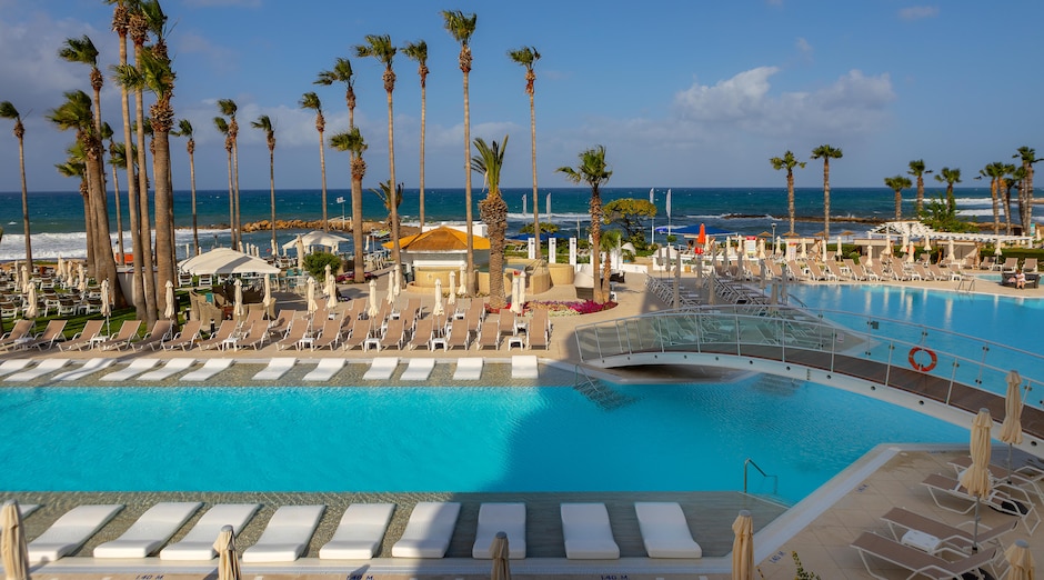 Leonardo Plaza Cypria Maris Beach Hotel & Spa 4
