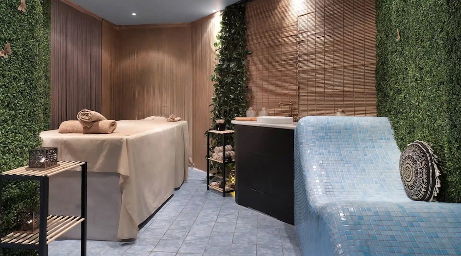 Leonardo Plaza Cypria Maris Beach Hotel & Spa 16