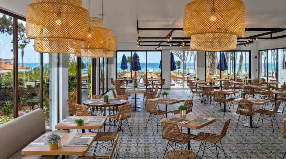 Leonardo Plaza Cypria Maris Beach Hotel & Spa 12