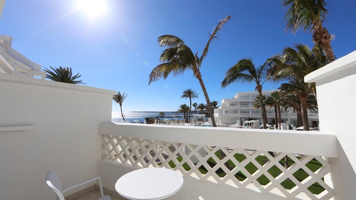 <p>Prestige-juniorsviitti, sivuttainen merinäköala</p>