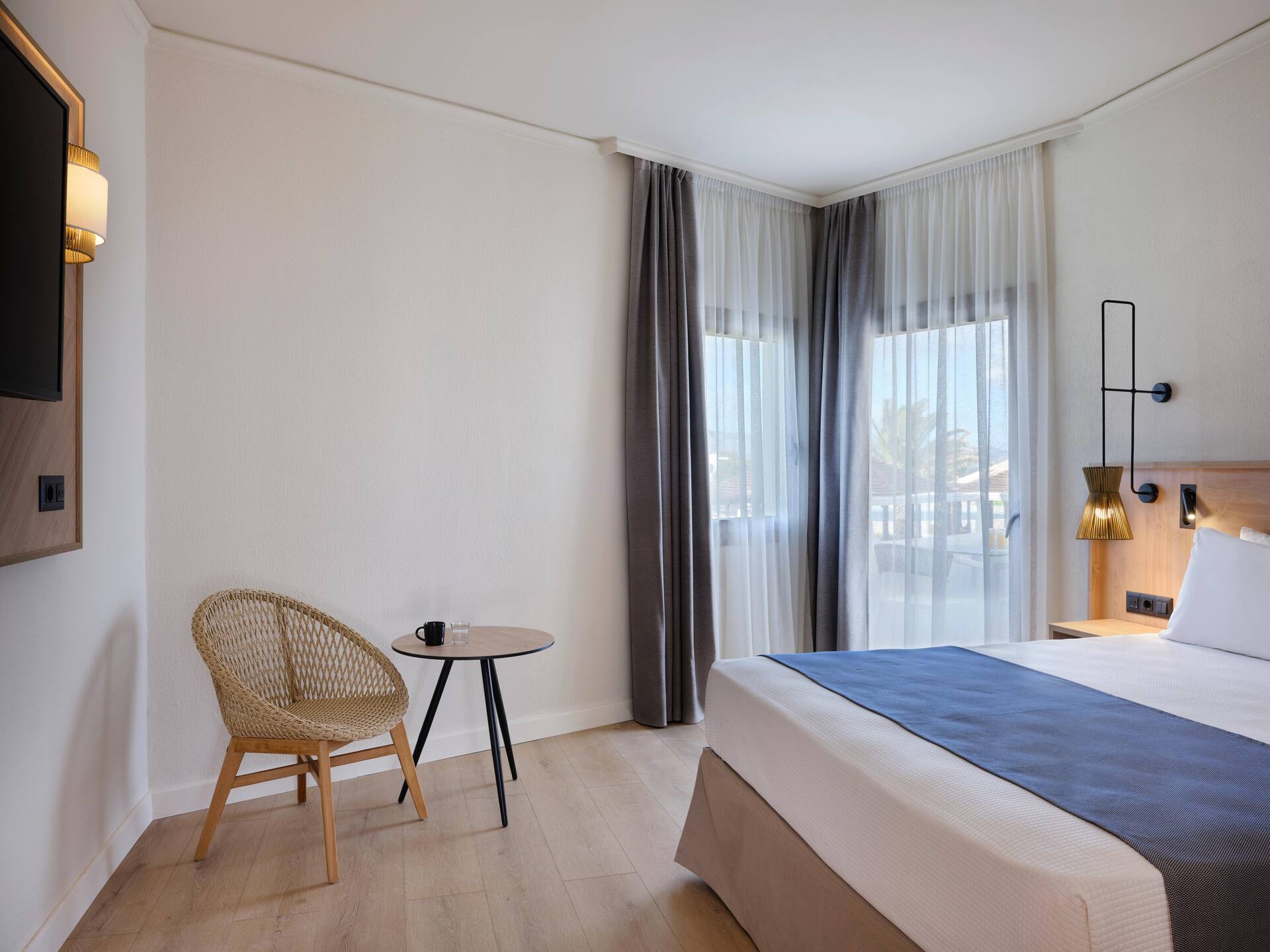 <p>kahden hengen huone</p>