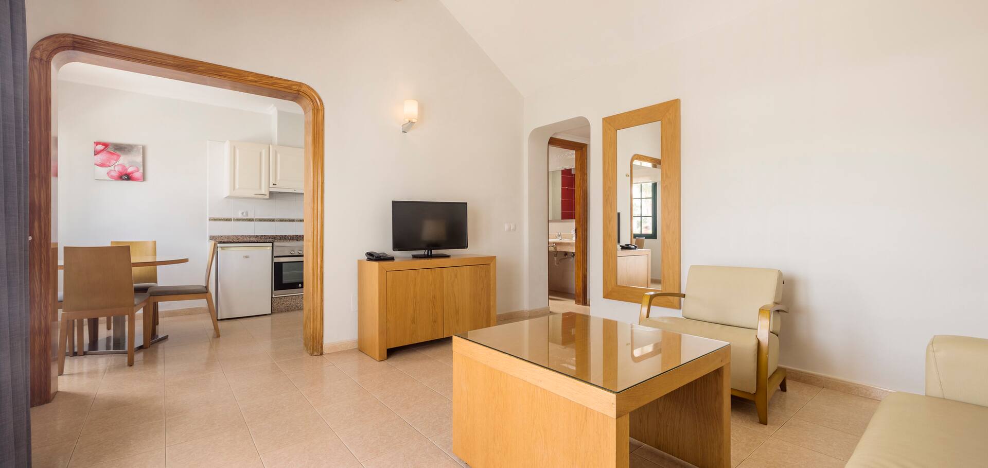 <p>Bungalow, kaksi makuuhuonetta</p>