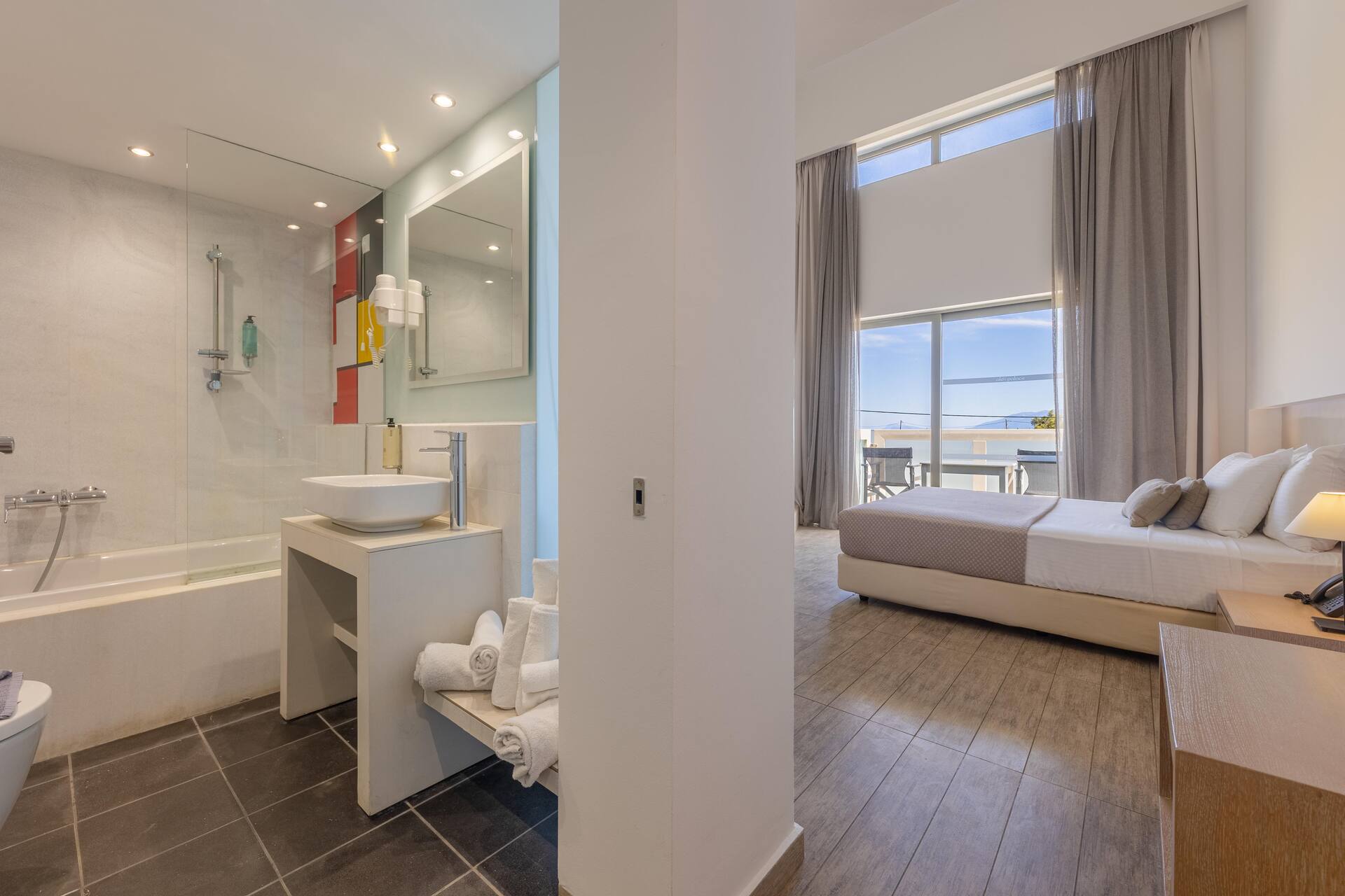 <p>kahden hengen huone</p>