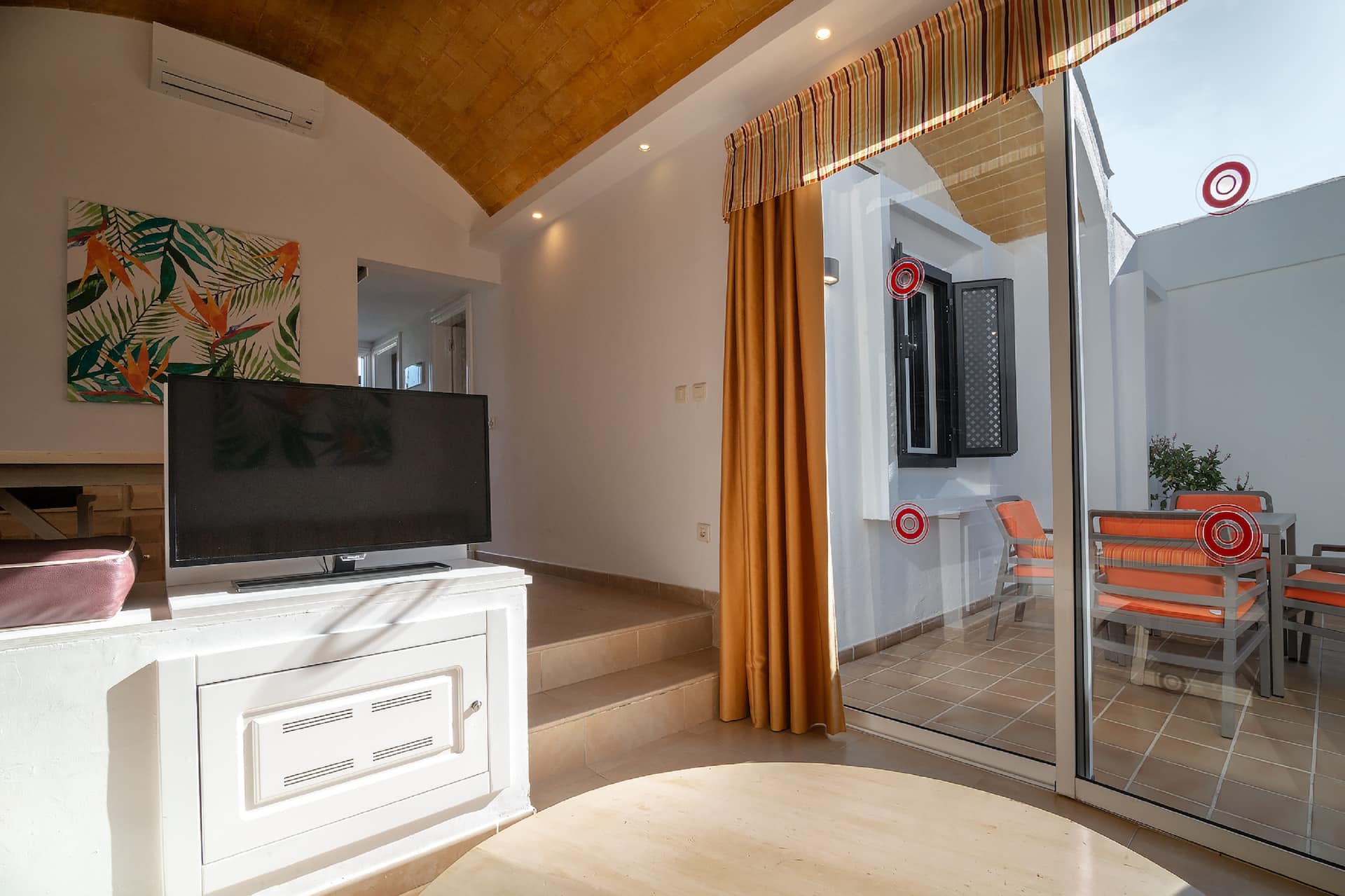 <p>Superior-bungalow, kaksi makuuhuonetta</p>