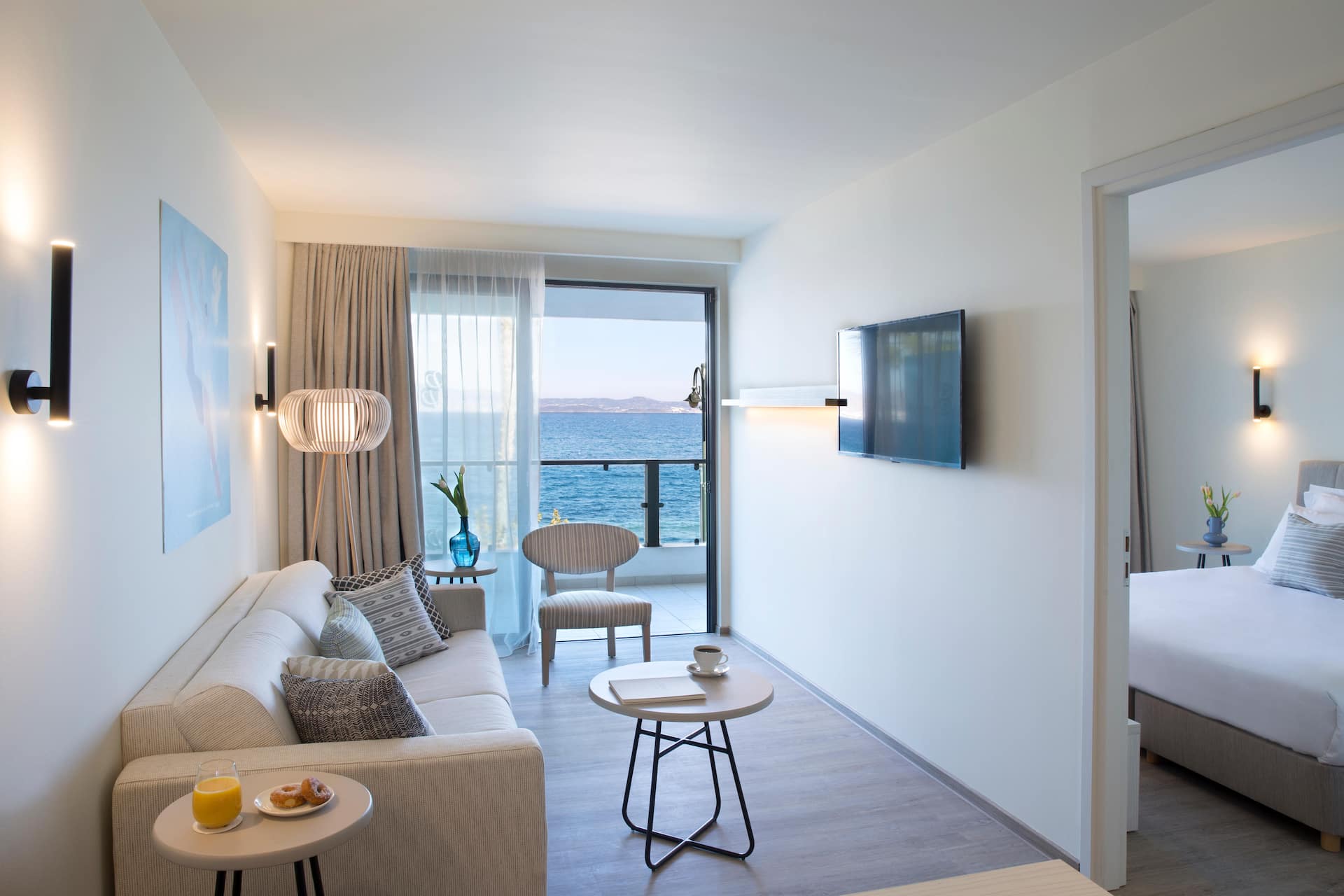 <p>Perhehuone, yksi makuuhuone, merinäköala</p>