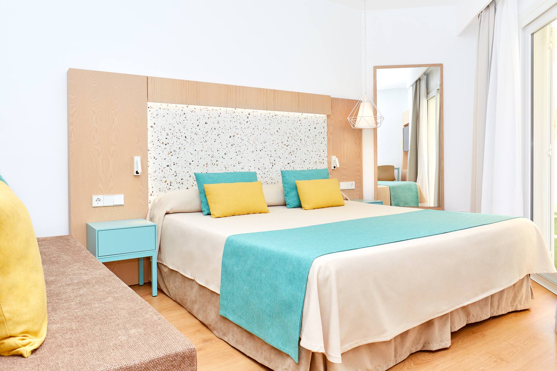 <p>Premium-yksiö</p>