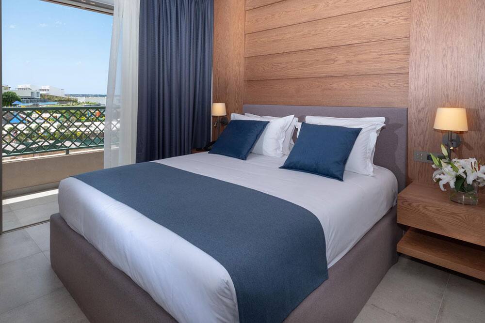 <p>Exclusive-perhesviitti</p>