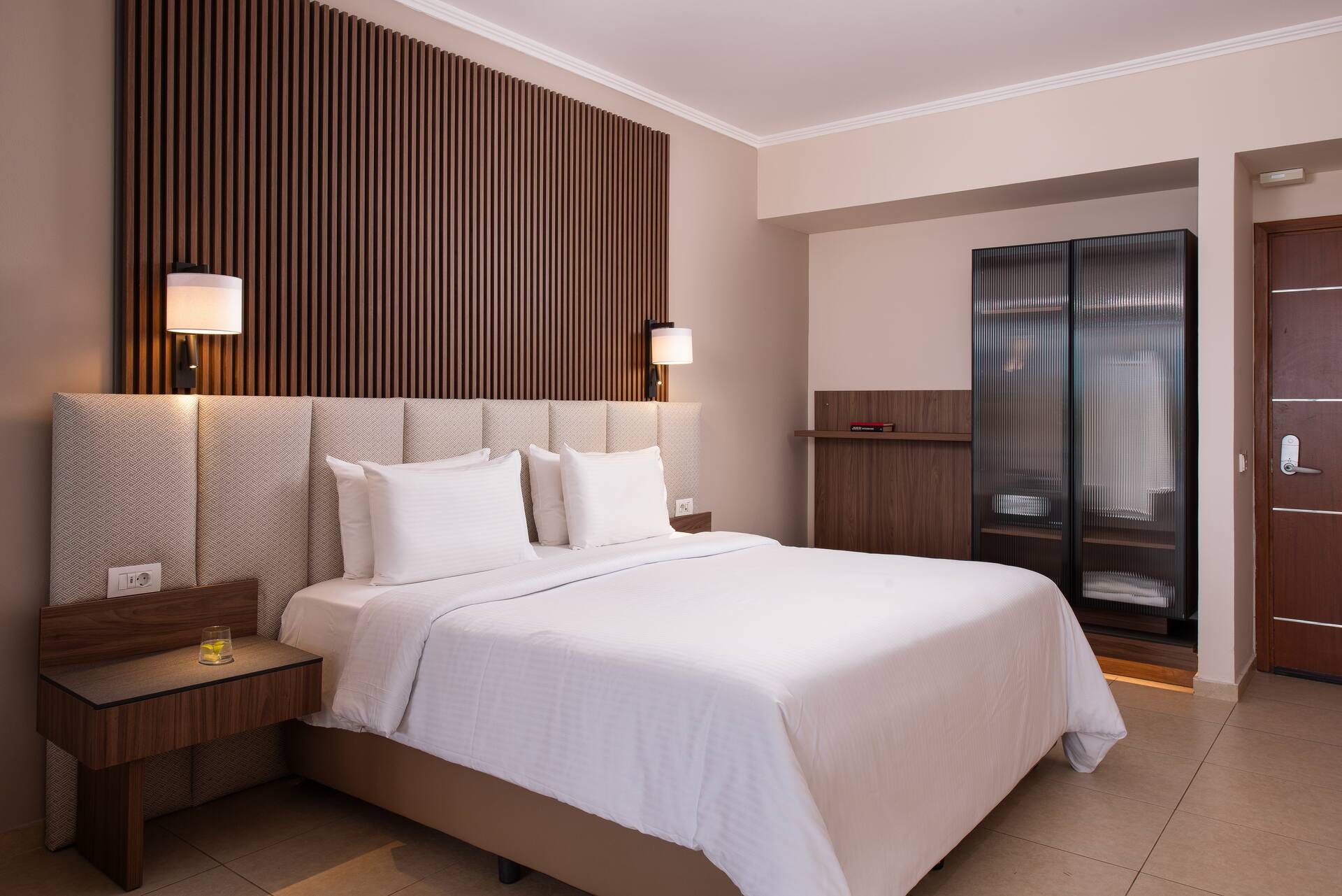 <p>Juniorsviitti</p>