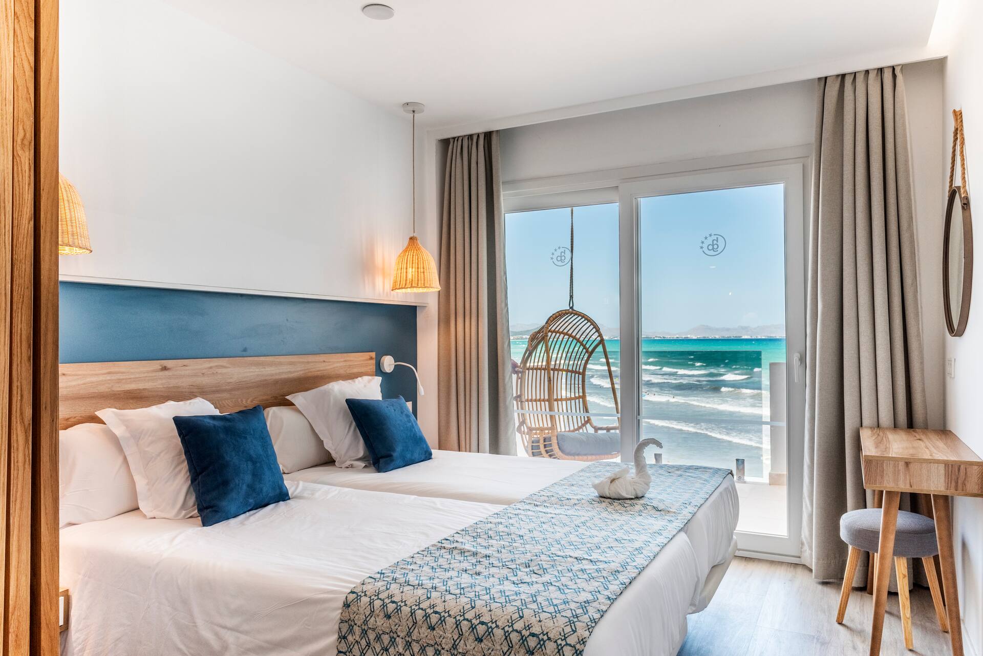 <p>kaksio, merinäköala</p>