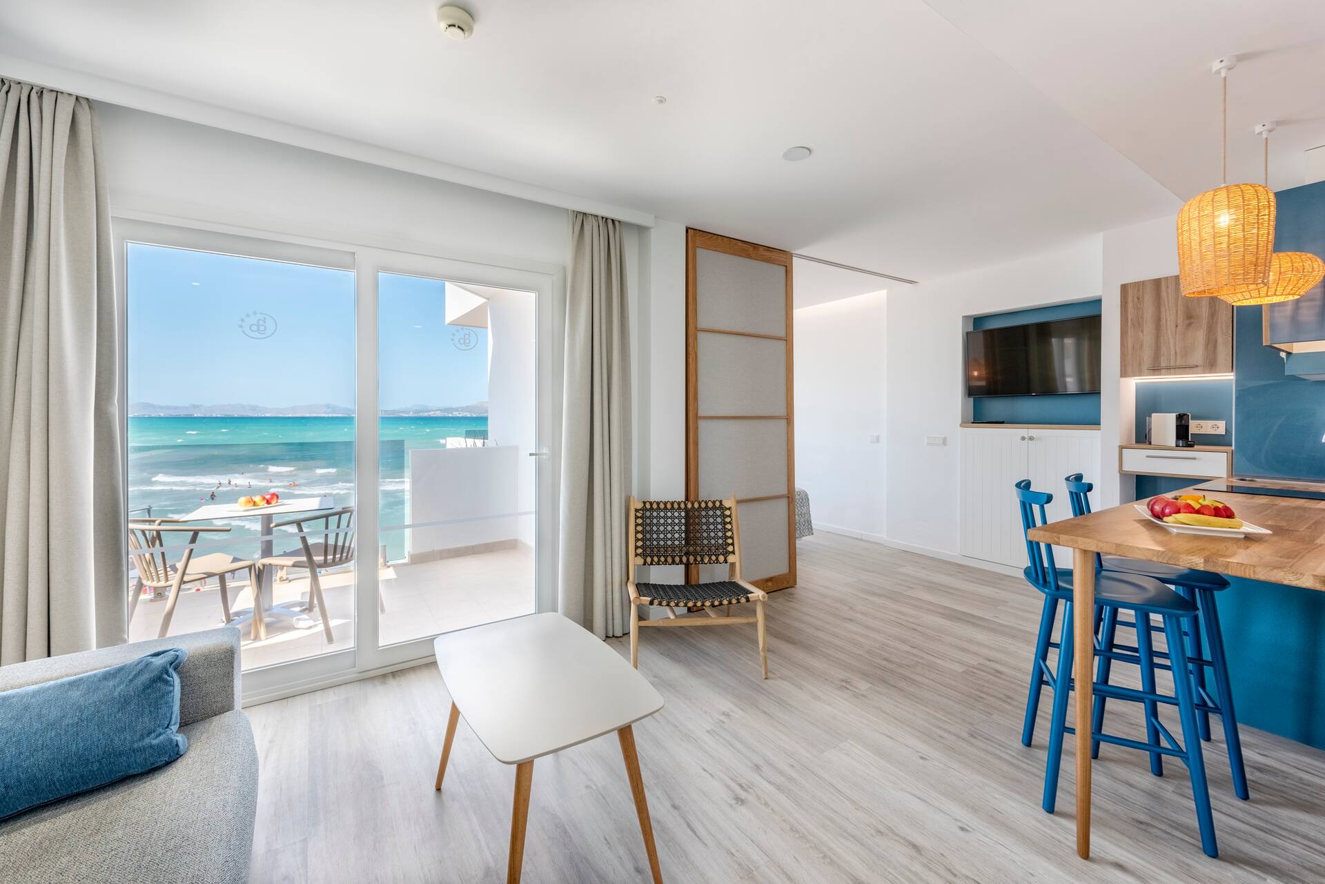 <p>kaksio, merinäköala</p>