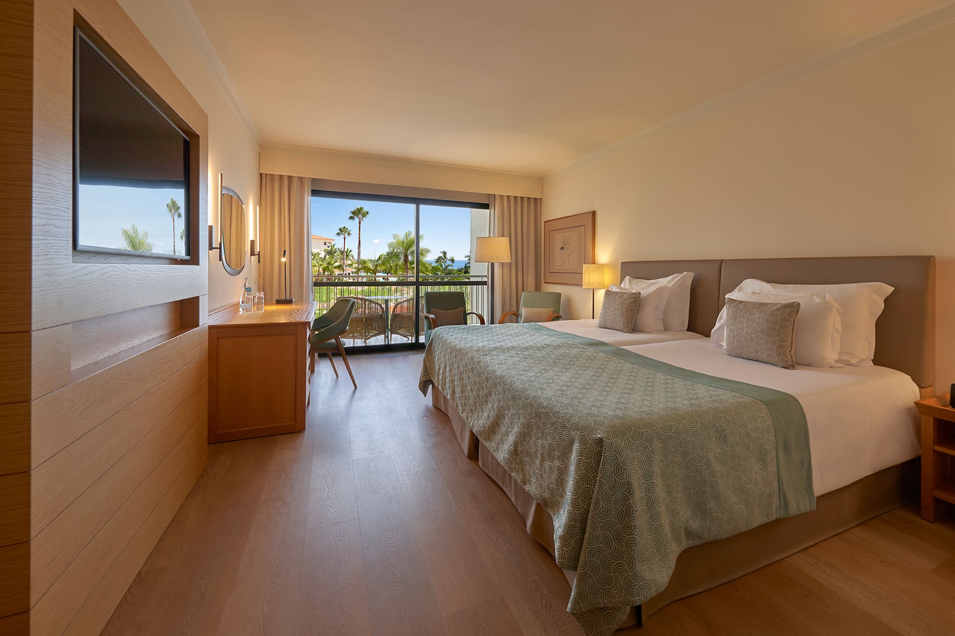 <p>kahden hengen Twin-huone, osittainen merinäköala </p>