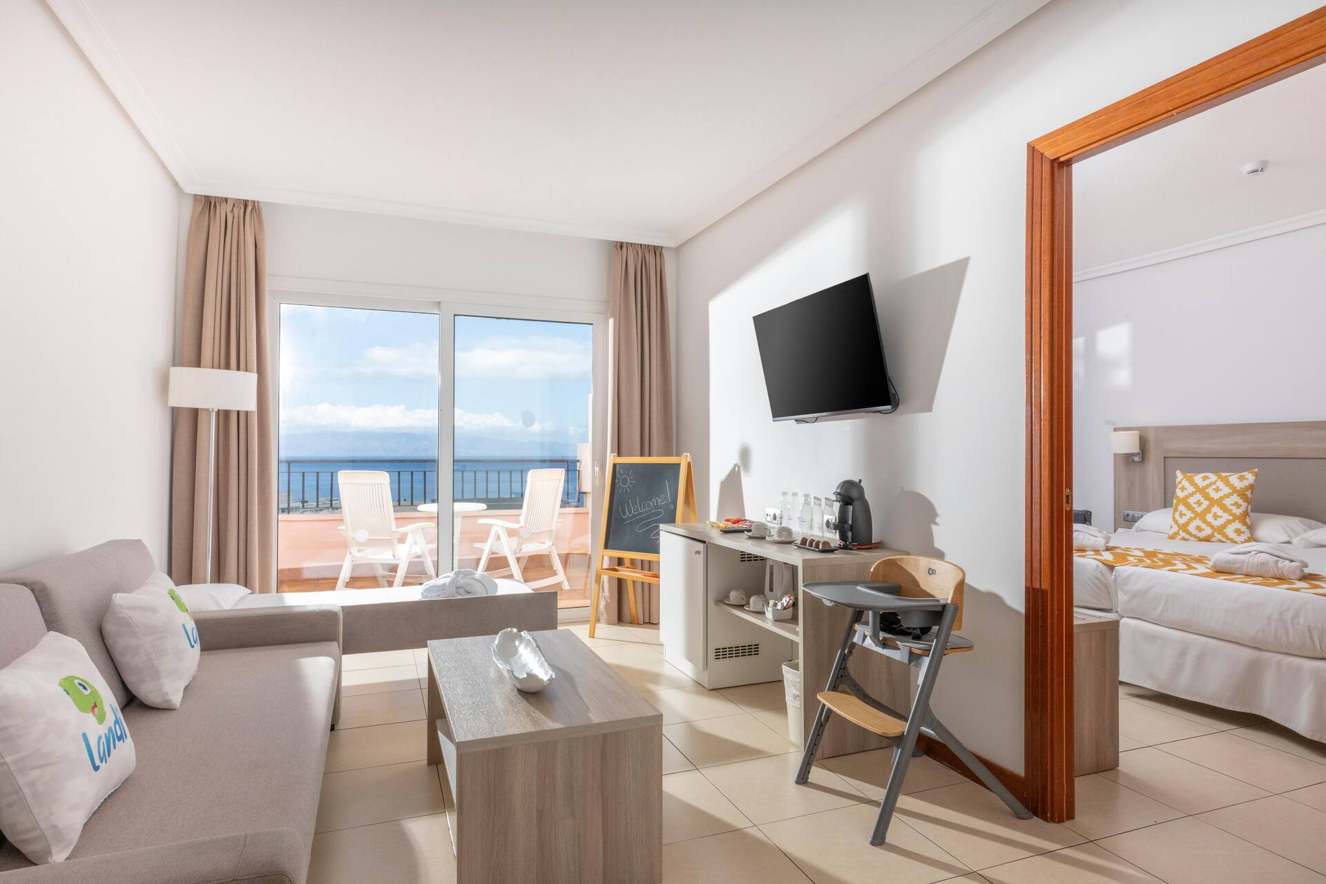 <p>Landi Village -perhesviitti</p>