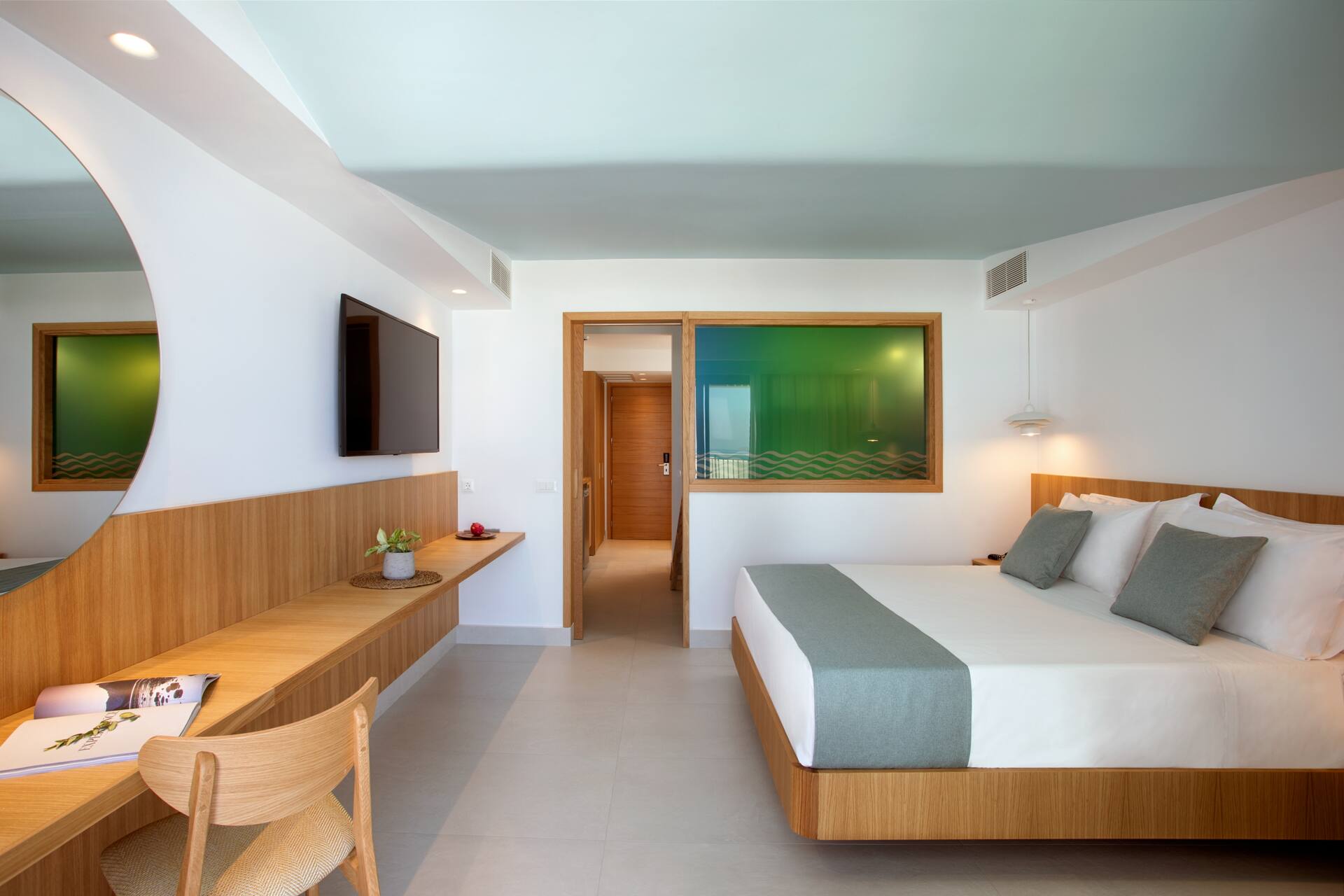 <p>perhehuone, viisi vuodetta</p>