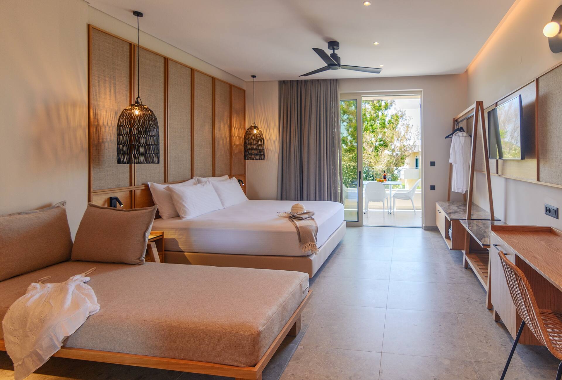 <p>kolmen hengen Premium-huone</p>