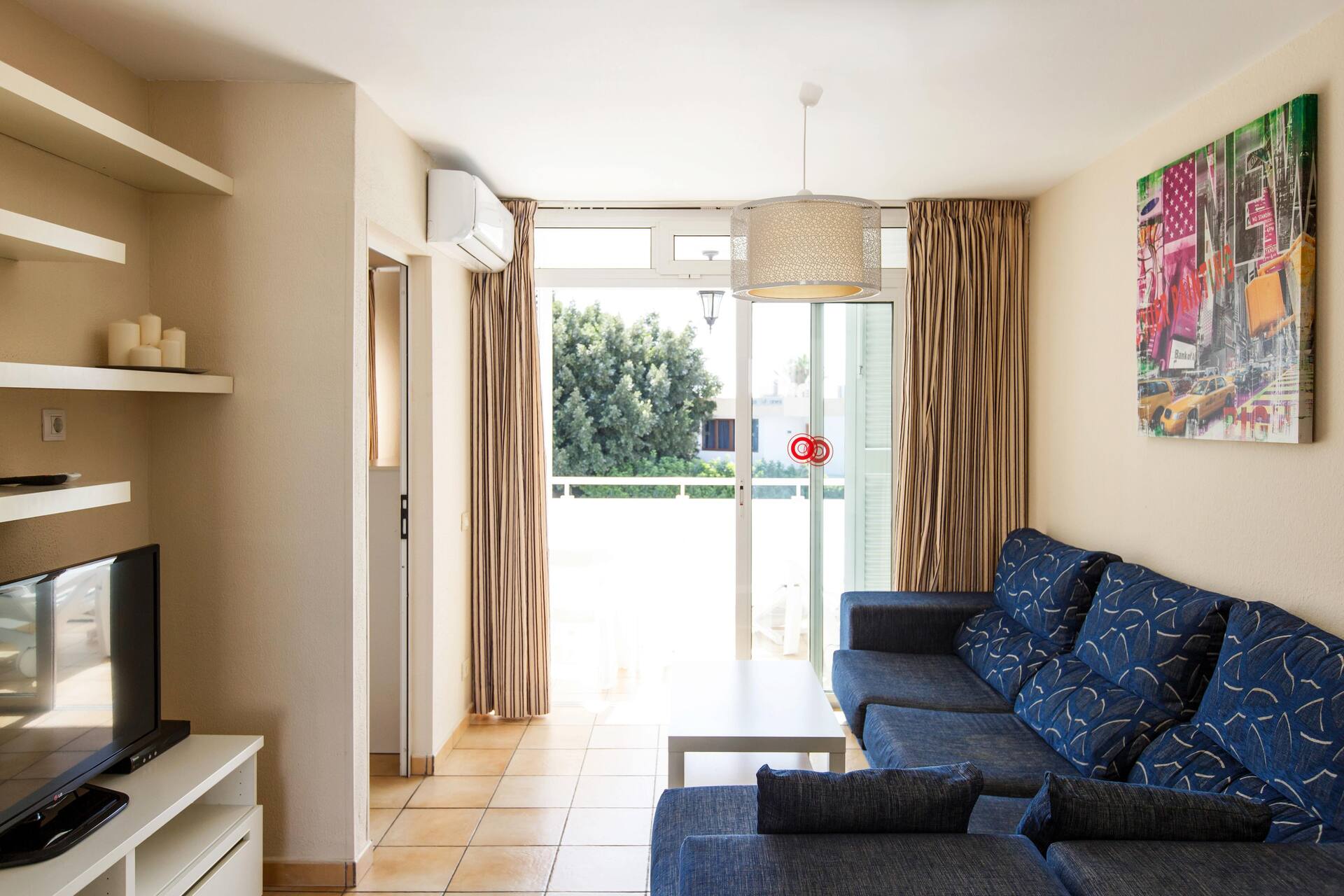 <p>Kahden makuuhuoneen huoneisto, parveke</p>