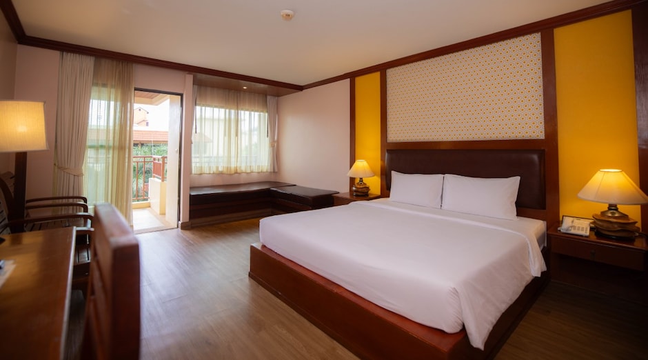 Baumanburi 21 - <p>Premium-huone, uima-altaan puolella</p>