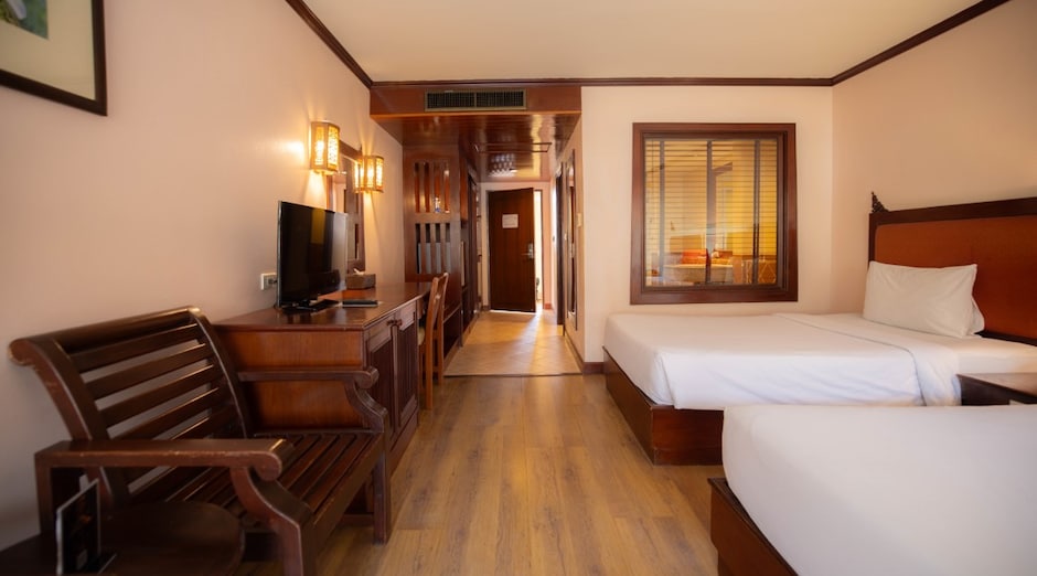 Baumanburi 20 - <p>Premium-huone, uima-altaan puolella</p>