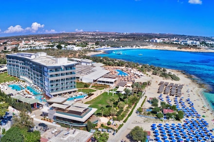 Asterias Beach Hotel
